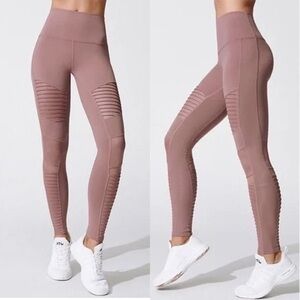 🌸ALO High Waist Moto Leggings Size M Blush pink (Smoky Quartz)🌸